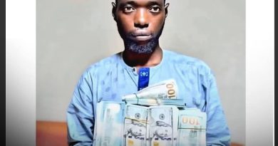 EFCC Arrests Man With Fake 212,200 Dollars in Kano